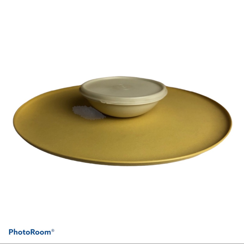 Tupperware retro dip ‘n serve tray w/ 2 dip bowls